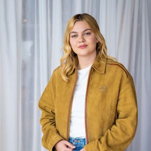 Louane Emera - Les candidats de l’Eurovision avaient rendez-vous à Amsterdam aux Pays-Bas pour défendre leurs chansons auprès des fans, le 5 avril 2025 @Backgrid USA / Bestimage