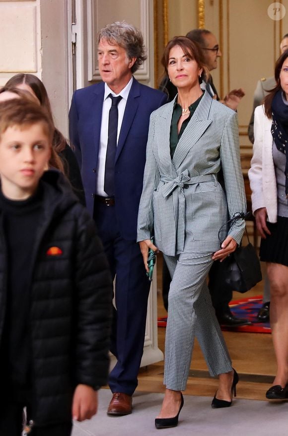 François Cluzet a réagit très vivement à ce discours qu'il juge totalement nombrilique. 

François Cluzet et sa femme Narjiss - Cérémonie d'investiture du président de la République, Emmanuel Macron au Palais de l'Elysée à Paris le 7 Mai 2022, suite à sa réélection le 24 avril dernier. © Dominique Jacovides/Bestimage