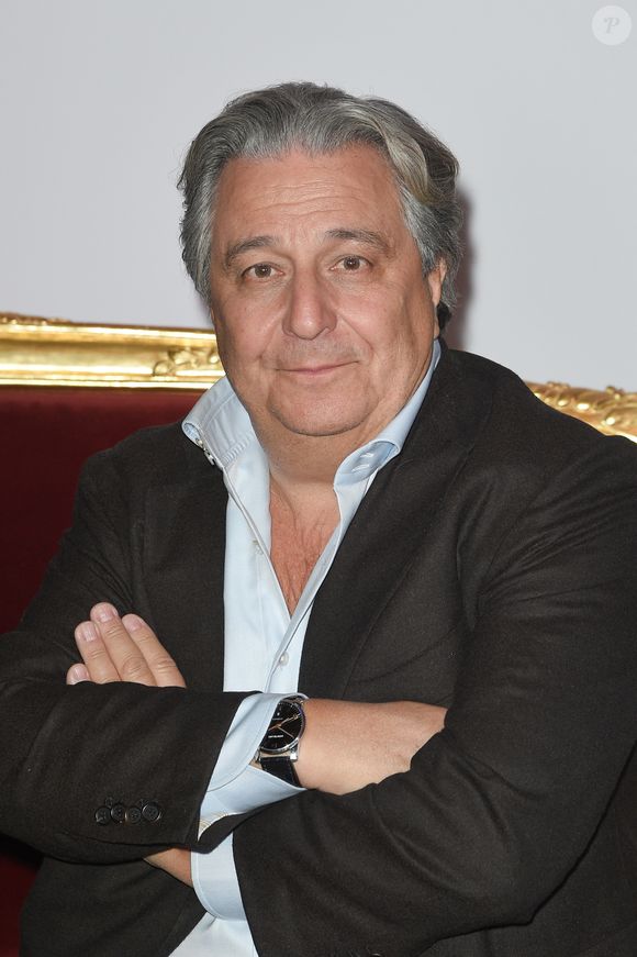Christian Clavier reçoit le grade d'officier de la Légion d'honneur des mains d'Emmanuel Macron - Christian Clavier - Avant-première du film "Qu'est-ce qu'on a encore fait au Bon Dieu ?" au cinéma Le Grand Rex à Paris, le 14 janvier 2019. © Coadic Guirec/Bestimage
