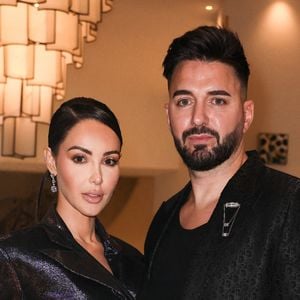 Celles et ceux qui s'opposent à cette loi risquent au moins deux ans d’emprisonnement et 200 000 dirhams d’amende (environ 47 000 euros).
Nabilla Benattia et Thomas Vergara quittent l'Hôtel Martinez lors du 76ème Festival de Cannes, le 22 mai 2023.
Photo : Marco Piovanotto/ Abaca