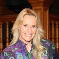 Estelle Lefébure enceinte à 44 ans : elle ne s'attendait pas à une telle réaction de son entourage