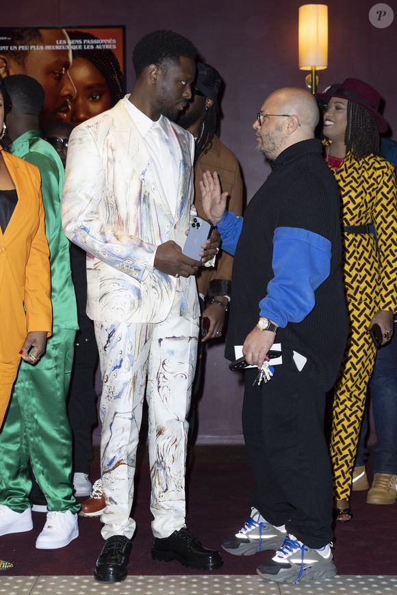 Dadju et Hicham Bendaoud (mari de Vitaa) à l'avant-première du film "Ima" au cinéma Gaumont Champs-Élysées à Paris le 5 mai 2022.

© Cyril Moreau/Bestimage