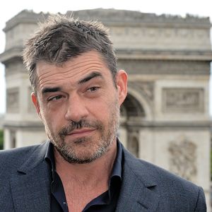 Installé près de Capo di Feno, il apprécie particulièrement la beauté des paysages et le mode de vie corse.
Thierry Neuvic lors du 5ème Champs Elysées FIlm Festival à Paris, le 14 juin 2016.
© CVS-Veeren/Bestimage