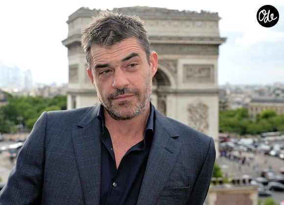Installé près de Capo di Feno, il apprécie particulièrement la beauté des paysages et le mode de vie corse.

Thierry Neuvic lors du 5ème Champs Elysées FIlm Festival à Paris, le 14 juin 2016.

© CVS-Veeren/Bestimage