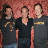 Jean Dujardin se lance dans une nouvelle aventure qui n'a rien à voir avec le cinéma, l'acteur entouré d'amis banquiers