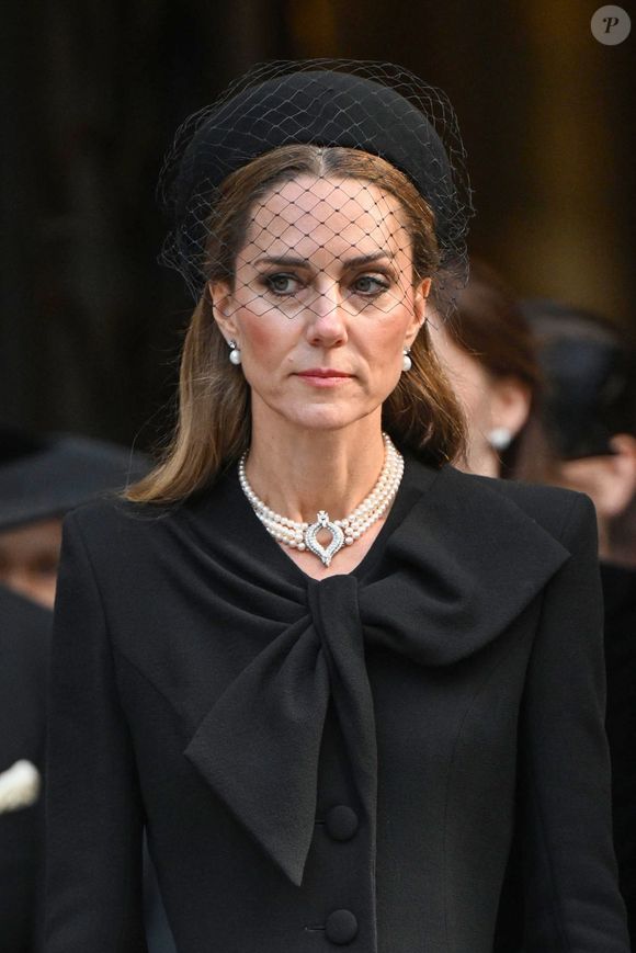 La famille royale durant les obsèques de la duchesse de Kent dans la cathédrale de Westminster à Londres le 16 septembre 2025. © Backgrid UK/ Bestimage