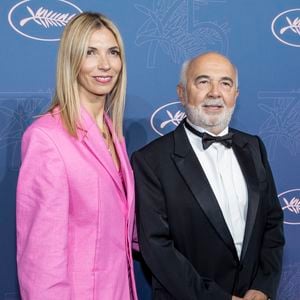 Gérard Jugnot et sa femme Patricia Campi lors du dîner d'ouverture du 75ème Festival International du Film de Cannes, le 17 mai 2022.

© Borde-Jacovides-Moreau / Bestimage