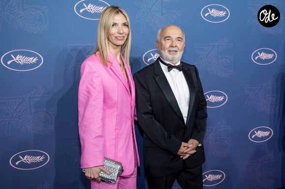 Gérard Jugnot et sa femme Patricia Campi lors du dîner d'ouverture du 75ème Festival International du Film de Cannes, le 17 mai 2022.

© Borde-Jacovides-Moreau / Bestimage