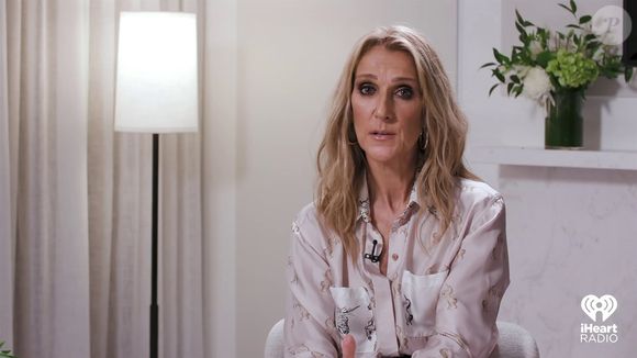 La chanteuse a publié un message plein d'émotion sur Instagram suite à la disparition du journaliste vendredi 20 mars 2026. 

Céline Dion conseille à Drake de ne pas se faire tatouer son visage suite aux déclarations du rappeur.  @Backgrid UK/ Bestimage