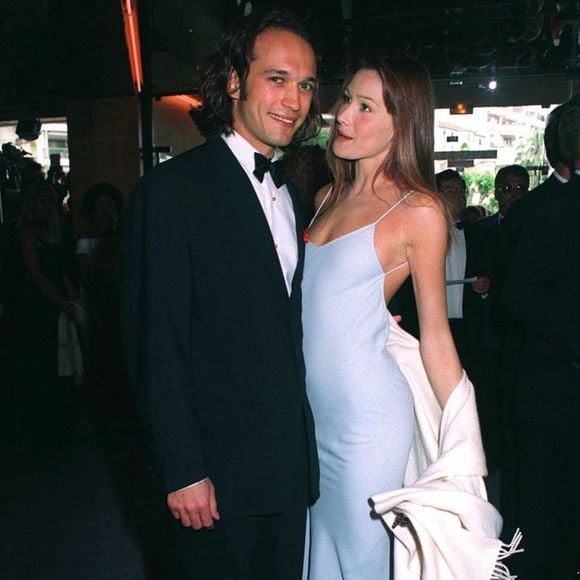 Carla Bruni et Vincent Pérez au Festival de Cannes  ANGELI-RINDOFF-GARCIA / BESTIMAGE