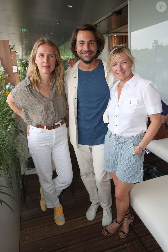 Agathe Lecaron, Bertrand Chameroy et Anne-Élisabeth Lemoine - Célébrités au Déjeuner France TV lors des Internationaux de France de Tennis de Roland Garros 2023 - Jour 15 à Paris le 11 Juin 2023. © Bertrand Rindoff / Bestimage