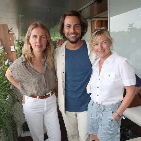 Agathe Lecaron, Bertrand Chameroy et Anne-Élisabeth Lemoine - Célébrités au Déjeuner France TV lors des Internationaux de France de Tennis de Roland Garros 2023 - Jour 15 à Paris le 11 Juin 2023. © Bertrand Rindoff / Bestimage