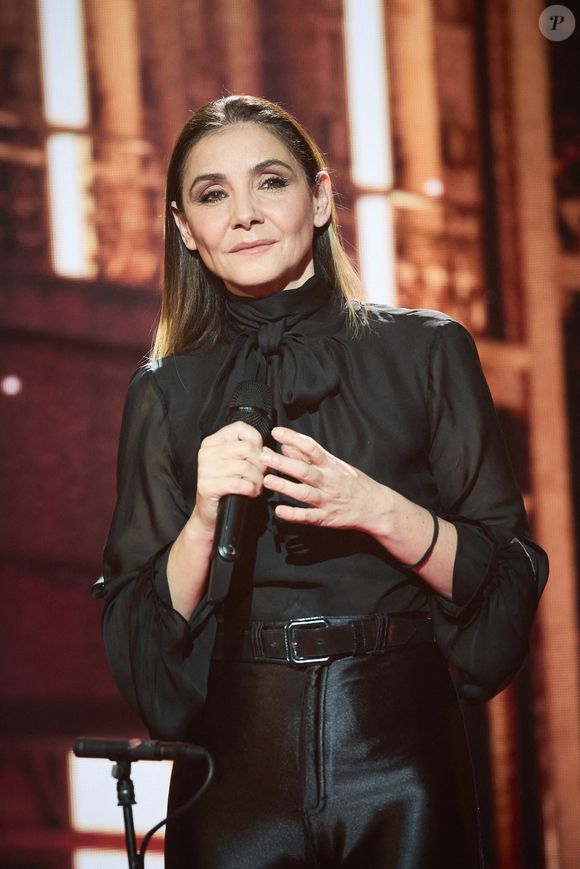 Exclusif - Clotilde Courau lors de l’enregistrement de l’émission “Les stars s’unissent pour le Sidaction” au théâtre Marigny à Paris, France, le 11 mars 2025. L’émission sera diffusée en prime le 22 mars sur France 2. © Guirec-Moreau/ Bestimage