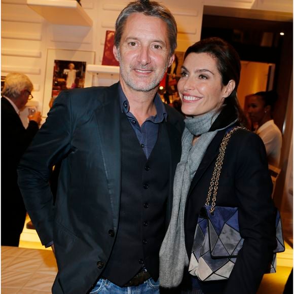 Antoine de Caunes et Daphne Roulier - Roger Vivier presente sa nouvelle collection Prismick à Paris le 18 octobre 2012.