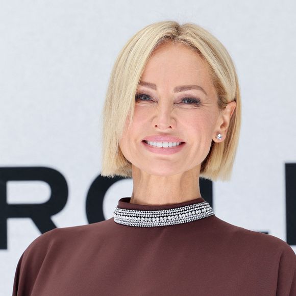 La maman de Nina refuse pourtant de s'imposer des régimes très stricts.

Adriana Sklenarikova (Adriana Karembeu). au photocall du défilé Stéphane Rolland Collection Haute Couture Automne/Hiver 2025-2026 lors de la Fashion Week de Paris (PFW) au théâtre des Champs-Élysées, à Paris, France, le 8 juillet 2025. Sebastien Fremont/Bestimage