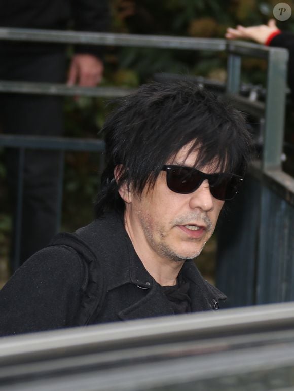Nicolas Sirkis - People à leur arrivée dans les studios de l'émission "Vivement Dimanche" à Paris. Le 6 avril 2016