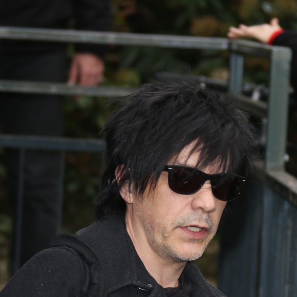 Nicolas Sirkis - People à leur arrivée dans les studios de l'émission "Vivement Dimanche" à Paris. Le 6 avril 2016