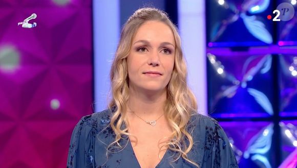 Margaux dans l'émission "N'oubliez pas les paroles" sur France 2. Le 13 novembre 2021.