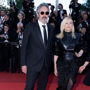 Frédéric Chaudier et sa femme Emmanuelle Béart - Montée des marches du film « Garance » lors du 79ème Festival International du Film de Cannes, le 17 mai 2026. © Olivier Borde / Bestimage