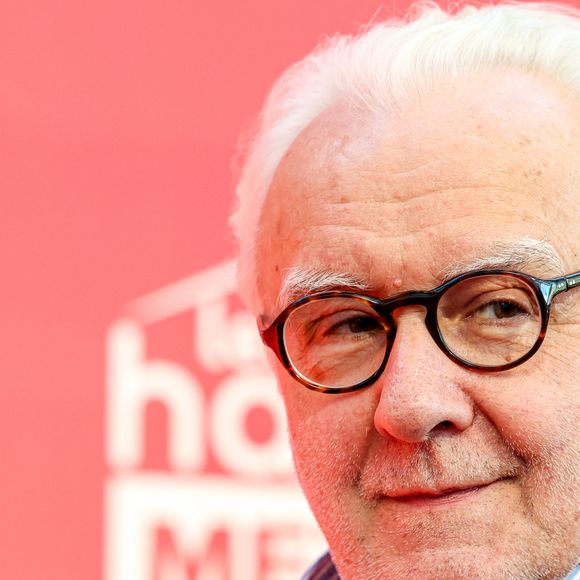 Il refuse de leur imposer la lourde charge que représente ce métier extrêmement exigeant.

Alain Ducasse au photocall de la cérémonie de remise des étoiles Michelin au Grimaldi Forum de Monaco, le 16 mars 2026. 1 étoile, 7 nouveaux 2 étoiles et 1 nouveau 3 étoiles pour l'édition 2026. Claudia Albuquerque/Bestimage