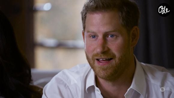 Le prince Harry et Meghan Markle (Robe Oscar de la Renta), duc et duchesse de Sussex, font leur première apparition en podcast sur Spotify depuis l'annonce de la deuxième grossesse de Meghan le 22 février 2021. 
Crédit : Backgrid UK/ Bestimage