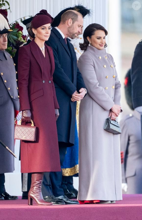 Le prince William, prince de Galles, Catherine (Kate) Middleton, princesse de Galles et son Altesse Sheikha Jawaher Bint Hamad Bin Suhaim Al Thani lors de la cérémonie de bienvenue pour la visite d'État de l'émir du Qatar Tamim ben Hamad Al-Thani à Londres, Royaume Uni, le 3 décembre 2024. © GoffPhotos/Bestimage