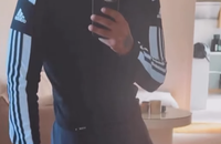 On ignore combien de kilos il a perdu mais sa nouvelle silhouette se fait remarquer

Slimane dévoile sa perte de poids en story instagram