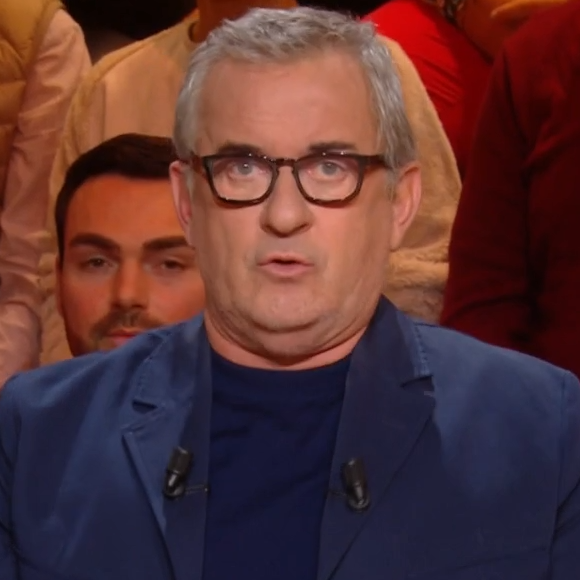 Christophe Dechavanne sur le plateau de "Quelle époque !" sur France , le 1er mars 2025.
