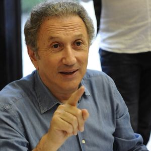 Michel Drucker - Première édition du festival littéraire "Plumes de Stars" à Aix en Provence. © Eric Etten / Bestimage