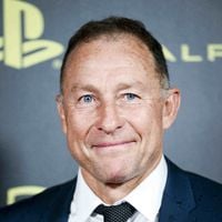 “On s’est mis à pleurer” : Jean-Pierre Papin a pris un risque pour soigner sa fille Emily, atteinte de lésions cérébrales