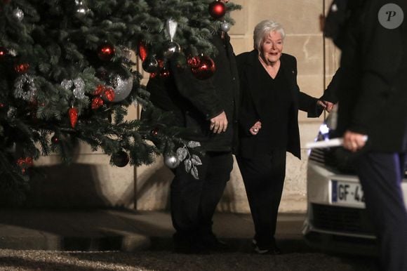 Line Renaud - Le président français et la première dame recoivent l’équipe de France féminine de handball championne du monde 2023 au palais de l'Elysée, le 18 décembre 2023 © Stéphane Lemouton / Bestimage