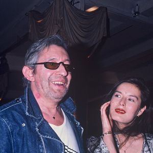 Serge Gainsbourg et Bambou lors d'une soirée au Palace à Paris en 1988 © AGENCE / BESTIMAGE