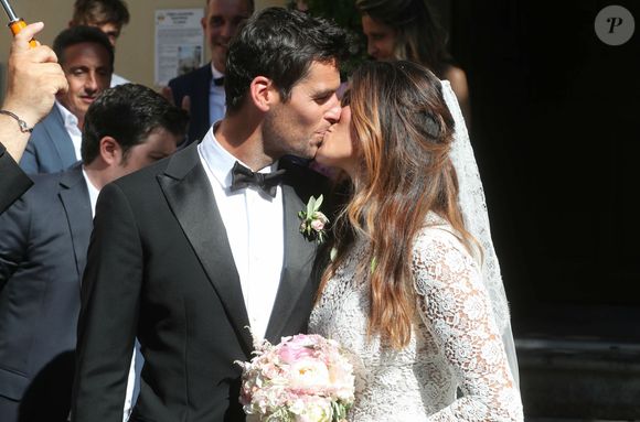 Exclusif - Arrivées et sorties du mariage religieux de Karine Ferri et Yoann Gourcuff à l'église de La Motte, France, le 8 juin 2019.