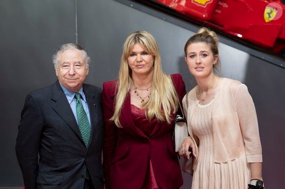 La fille de Michael Schumacher (à droite), Gina, va devenir maman.

de gauche à droite : Jean TODT, ancien directeur de l'équipe Ferrari, Corinna et Gina SCHUMACHER, tapis rouge, Red Carpet Show, arrivée, remise du Prix d'Etat du Land de Rhénanie du Nord-Westphalie à Koeln le 20 juillet 2022 ? Photo by Malte Ossowski/SVEN SIMON/DPA/ABACAPRESS.COM