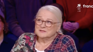 "Plusieurs collections de mauvais goût" : Chez Josiane Balasko, des pièces accueillent des objets peu communs en très grand nombre