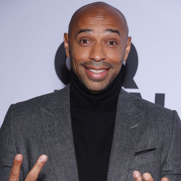 En 2024, il a notamment choisi de rejoindre une entreprise française en devenant actionnaire de Kabuto, une marque spécialisée dans les bagages haut de gamme. 

Thierry Henry - People au photocall de la soirée "GQ Men of the Year awards 2024" à l'hôtel Plaza à Paris. Le 20 novembre 2024
© Denis Guignebourg / Bestimage