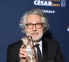 Son épouse, c'est Marie-Laurence Tartas : une femme qui est elle aussi comédienne.
César du meilleur acteur dans un second rôle pour Nicolas Marié dans "Adieu Les Cons" lors de la pressroom (press room) remise des prix lors de la 46ème cérémonie des César à l'Olympia à Paris le 12 mars 2021. © Pascal le Segretain / Pool / Bestimage.