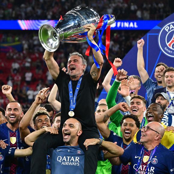 L'entraîneur espagnol a expliqué sa philosophie de jeu en toute simplicité.

Luis Enrique - Le PSG remporte la Ligue Des Champions 2026, pour la seconde fois d'affilée face à Arsenal au stade Ferenc-Puskas à Budapest le 30 mai 2026. © Christian Liewig/Bestimage