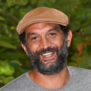 Ce tournant personnel illustre comment l’humoriste a su transformer un signal d’alerte en nouvelle philosophie de vie.

Ramzy Bedia au photocall du film “Youssef Salem a du Succès” lors du 15ème festival du film francophone de Angoulême, France, le 27 août 2022. © Coadic Guirec/Bestimage