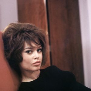 Brigitte Bardot posée à l'intérieur. Non daté. Photo par © Mondadori Portfolio via ZUMA Press/ABACAPRESS.COM