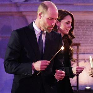 Le prince William, prince de Galles, et Catherine (Kate) Middleton, princesse de Galles, assistent à une cérémonie de commémoration des 80 ans de la libération du camp de concentration d'Auschwitz-Birkenau au Guildhall à Londres, le 26 janvier 2025. Julien Burton / Bestimage