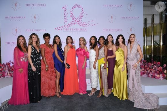 Nathalie Marquay (robe Christophe Guillarmé) , Sophie Thalmann, Corinne Coman (robe Christophe Guillarmé) , Chloé Mortaud, Mélody Vilbert, Valérie Trierweiler, Sylvie Tellier, Indira Ampiot, Clémence Botino, Camille Cerf, Mareva Galanter, Maeva Coucke - Photocall du 5ème gala de charité de l'association "Les Bonnes Fées" à l'occasion de la campagne mondiale "Octobre Rose" à l'hôtel Peninsula, Paris le 3 octobre 2024. © Rachid Bellak/Bestimage