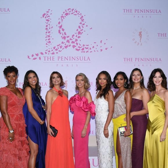 Nathalie Marquay (robe Christophe Guillarmé) , Sophie Thalmann, Corinne Coman (robe Christophe Guillarmé) , Chloé Mortaud, Mélody Vilbert, Valérie Trierweiler, Sylvie Tellier, Indira Ampiot, Clémence Botino, Camille Cerf, Mareva Galanter, Maeva Coucke - Photocall du 5ème gala de charité de l'association "Les Bonnes Fées" à l'occasion de la campagne mondiale "Octobre Rose" à l'hôtel Peninsula, Paris le 3 octobre 2024. © Rachid Bellak/Bestimage