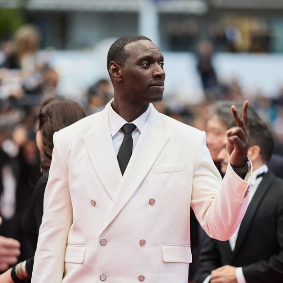 comme il le raconte dans l'émission "Les Rencontres du Papotin" sur France 2

Omar Sy - Montée des marches du film « Le deuxième acte » pour la cérémonie d’ouverture du 77ème Festival International du Film de Cannes, au Palais des Festivals à Cannes. Le 14 mai 2024
© Jacovides-Moreau / Bestimage