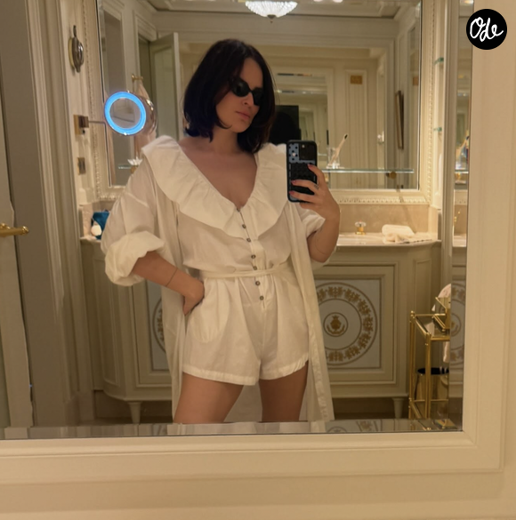 Et pour le grand jour, l'écrivaine a opté pour une robe unique qui a nécessité des centaines d'heures de travail.

Tallulah Willis s'est mariée à son compagnon Justin Acee
