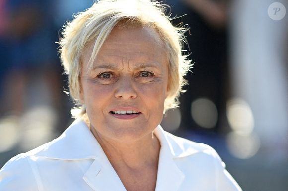 Muriel Robin participe au photocall des Yeux Grands Fermes lors du 25ème Festival de la Fiction de La Rochelle le 14 septembre 2023 à La Rochelle, France. Photo par Franck Castel/ABACAPRESS.COM