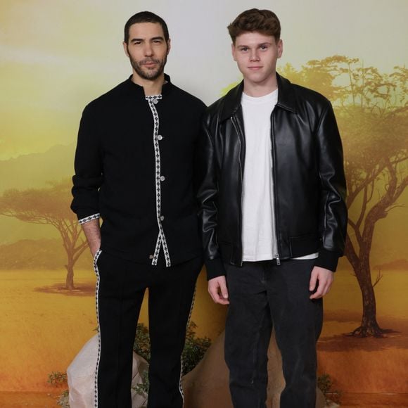 Tahar Rahim et Timéo Béasse - Première du film Disney "Mufasa, Le Roi lion" au cinéma Pathé Palace à Paris le 12 décembre 2024. © Coadic Guirec/Bestimage