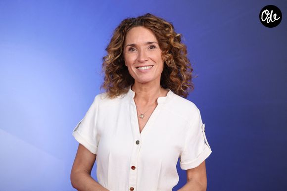 Marie-Sophie Lacarrau participe à la séance photo « UPFRONT 2026 » à La Seine Musicale, le 18 juin 2026 à Boulogne-Billancourt, en France. Photo de Jérôme Domine/ABACAPRESS.COM