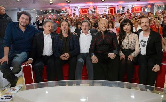 Matthias, Michel Drucker, Florent Pagny, Daniel Auteuil, Pascal Obispo, Indila et Calogero - Enregistrement de l'emission "Vivement dimanche" a Paris le 15 janvier 2014. L'emission sera diffusee le 19 janvier.