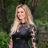 EXCLU Adriana Karembeu : A 54 ans, elle s'impose une activité physique bien spécifique, "C’est le seul sport où j’ai eu ça comme récompense"